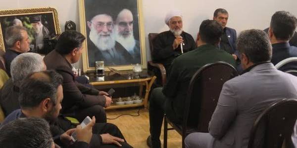 مراسم عزاداری شهدای خدمت در دفتر امام جمعه