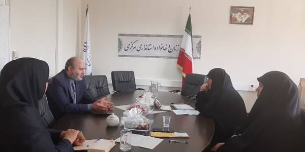 جلسه برنامه ریزی وهماهنگی برگزاری اختتامیه کنگره زنان تاثیرگذار استان ،به ریاست مفتح زاده مدیرکل دفتر امور زنان وخانواده استانداری  وباحضور جلال منش دستیار و مشاور استاندار در امور تحول در محل دفتر برگزار گردید..
یکشنبه۱۷تیر۱۴۰۳