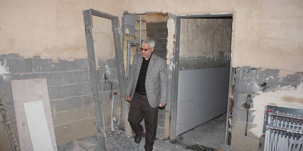 فرماندار از تعدادی از پروژه های عمرانی نیمه تمام شهرستان خمین بازدید کرد