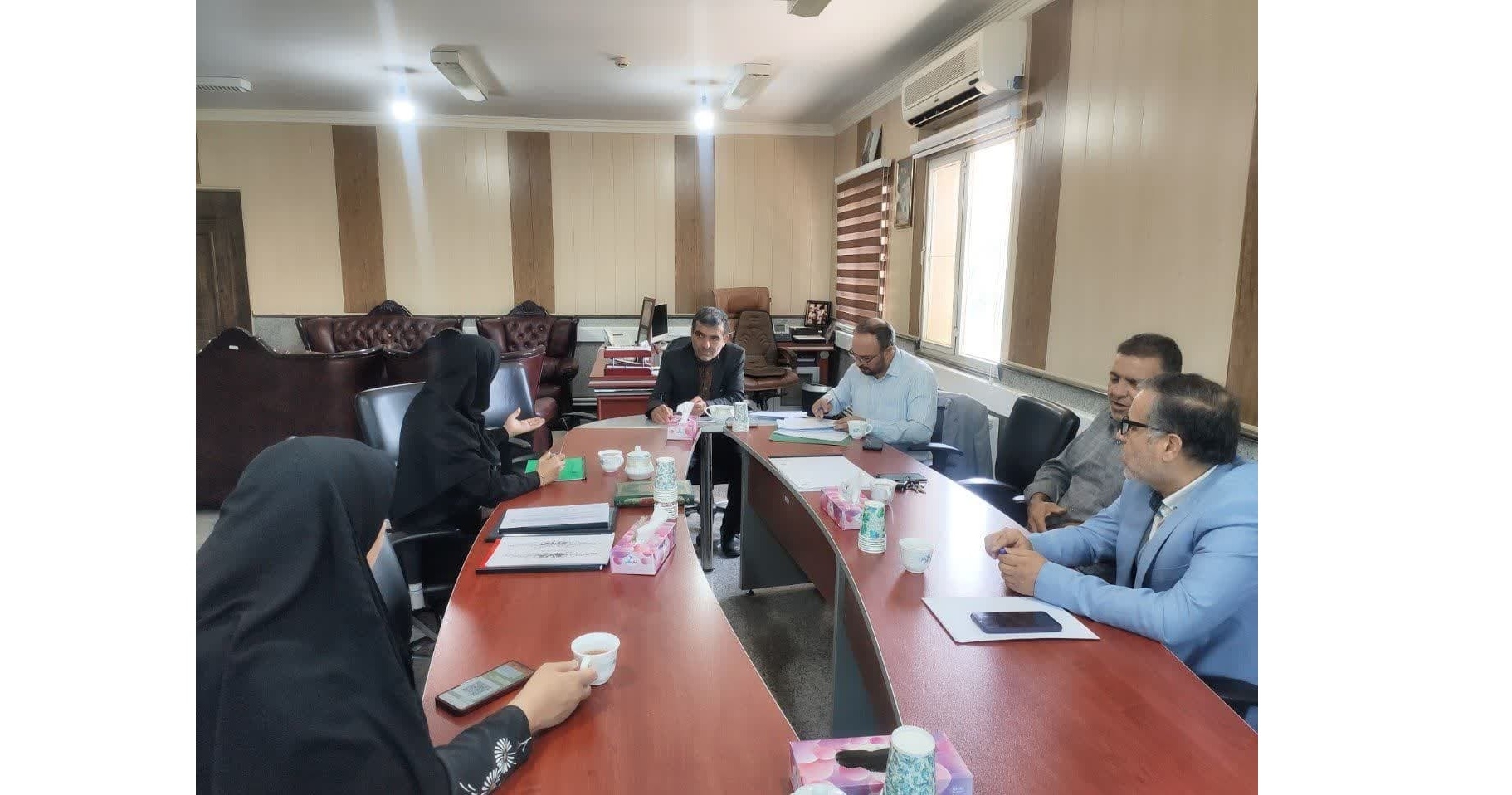 جلسه هیـئت تطبیق مصوبات شوراهای اسلامی شهرهای تابعه