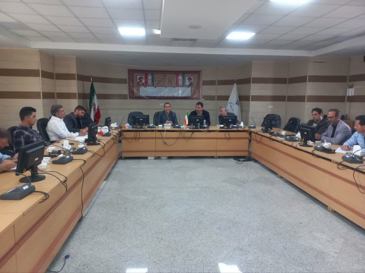 جلسه پیگیری مسائل شرکت سبز غزال (دامداری میهن )