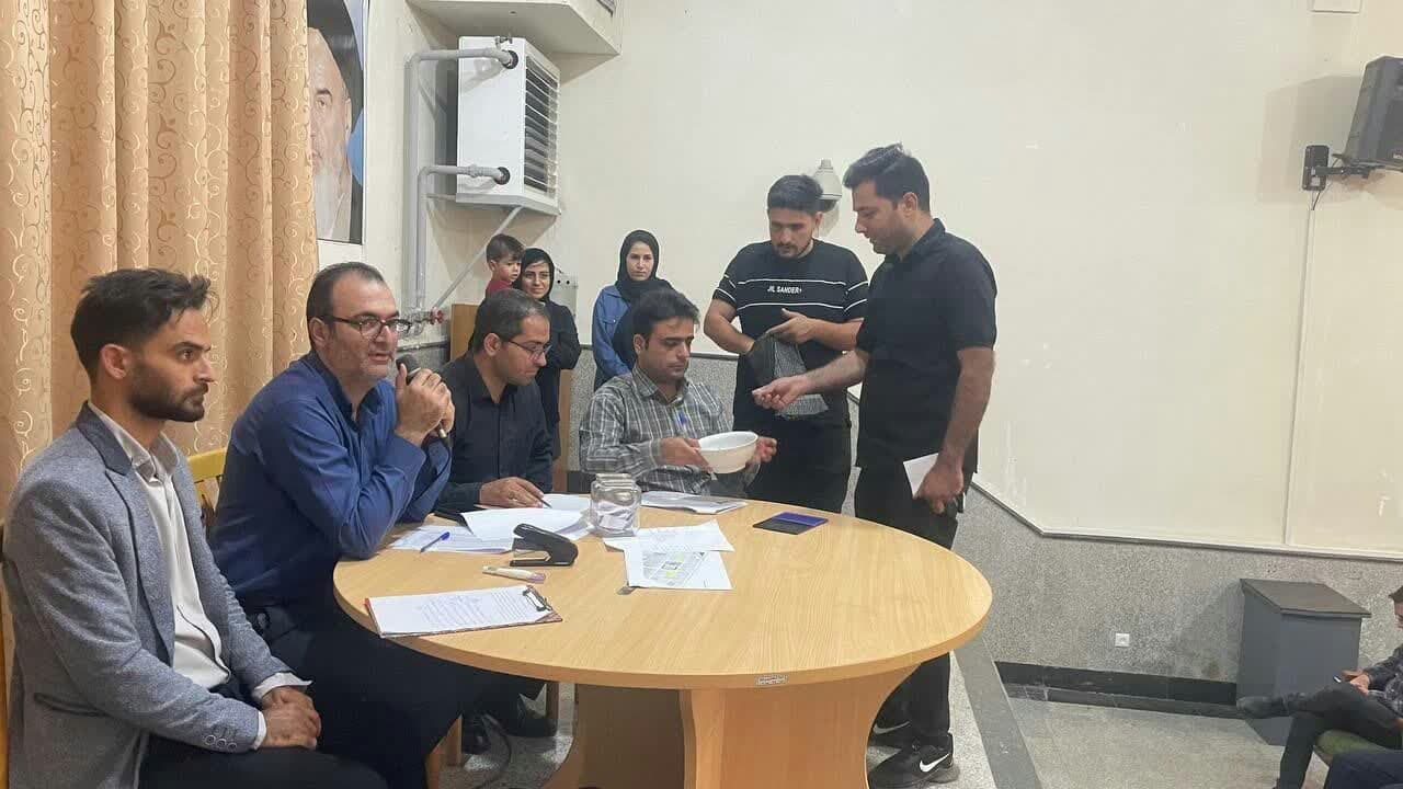 قرعه کشی و تخصیص زمین برای متقاضیان واجد شرایط طرح نهضت ملی مسکن شهر مامونیه