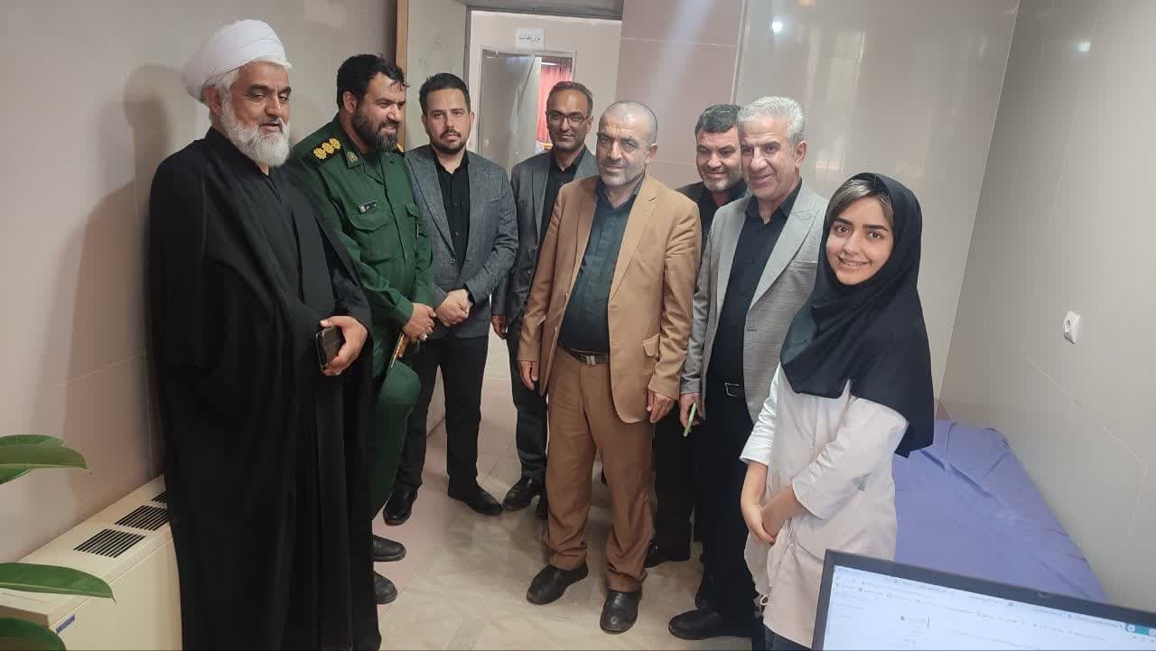بازدید از شبکه بهداشت و درمان شهرستان بمناسبت گرامیداشت روز پزشک