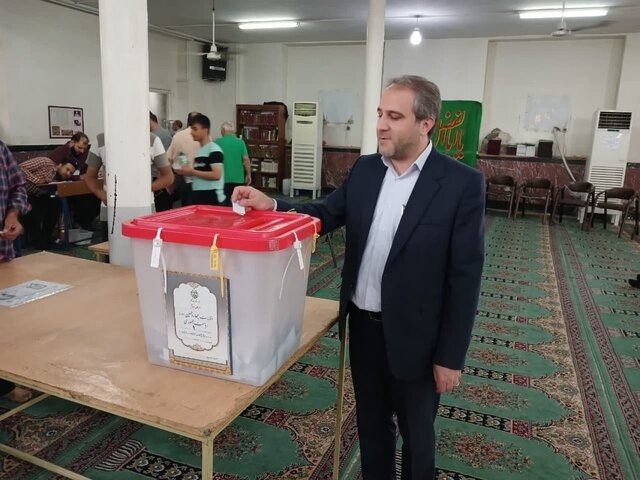 مشارکت مردم؛ سربلندی نظام
مردم رای دادن را به ساعات پایانی موکول نکنند