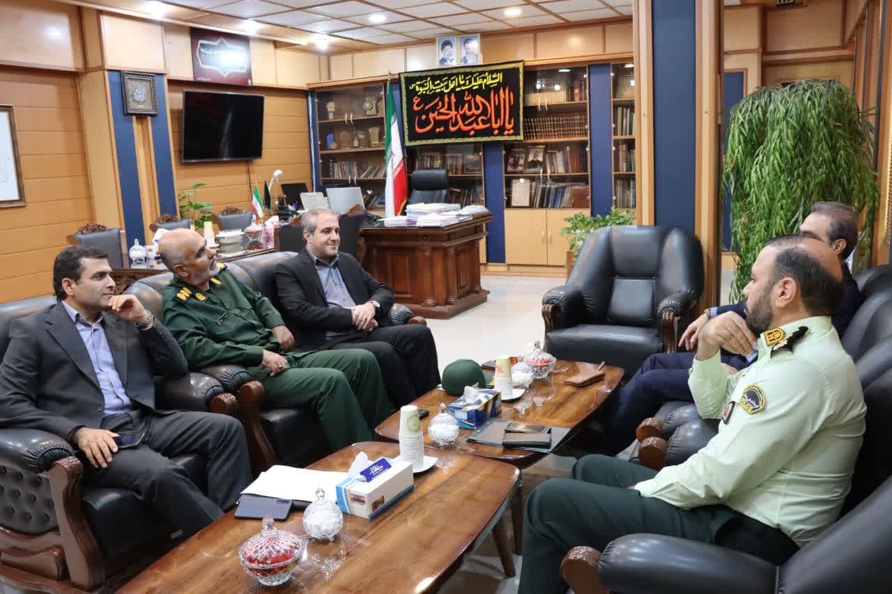 دیدار اعضای شورای تامین با معاون استاندار و فرماندار ویژه شهرستان ساوه