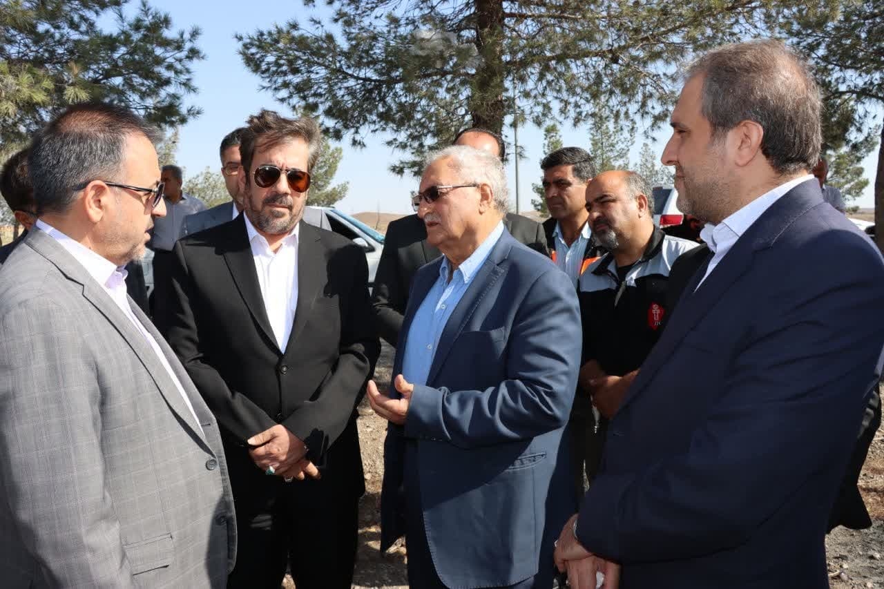 بازدید معاون هماهنگی امور اقتصادی استاندار مرکزی از شش واحد تولیدی و صنعتی در ساوه