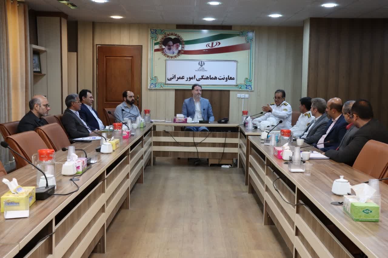 جلسه بررسی مشکلات و نواقص راه‌های شهرستان ساوه