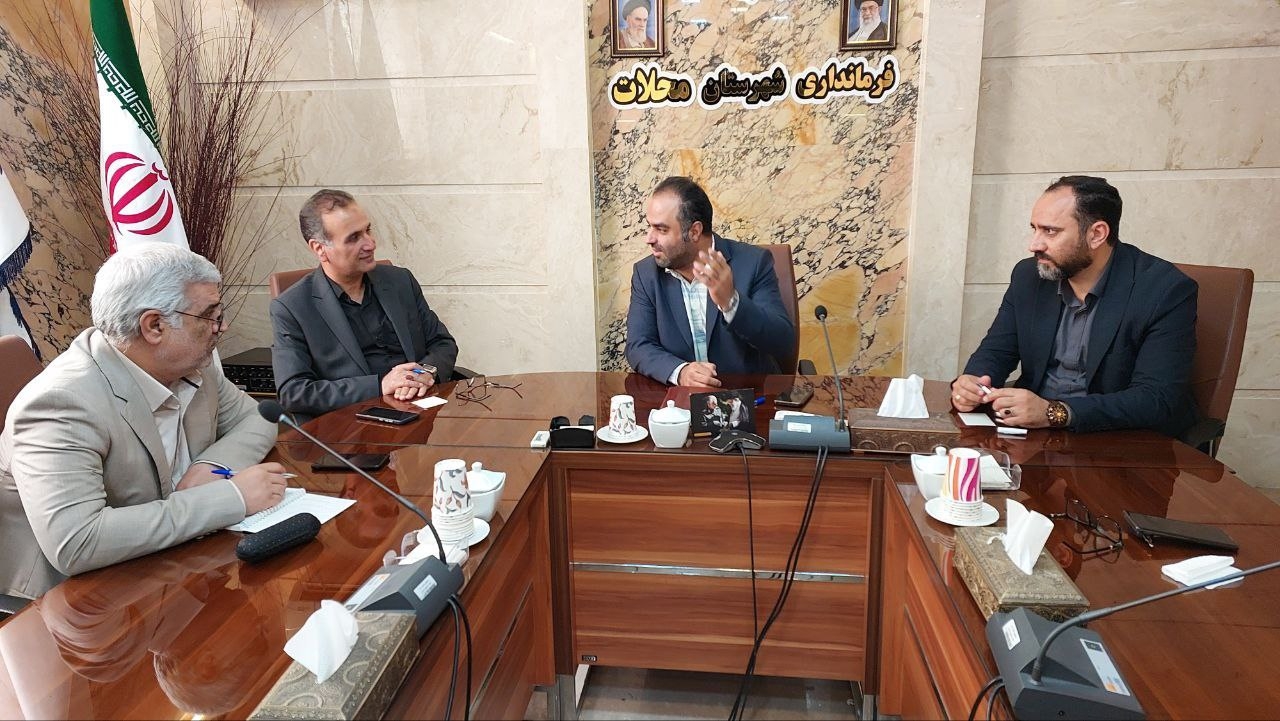 جلسه بررسی مشکلات و مسائل آب شرب شهرستان با دستور کار تعویض لوله‌کشی فرسوده آب‌رسانی محلات در فرمانداری برگزار شد.