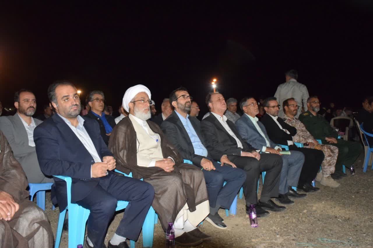 چهارمین آئین رزمی فرهنگی در نمایشگاه عطر لاله ۴ شهرستان محلات برگزار شد.