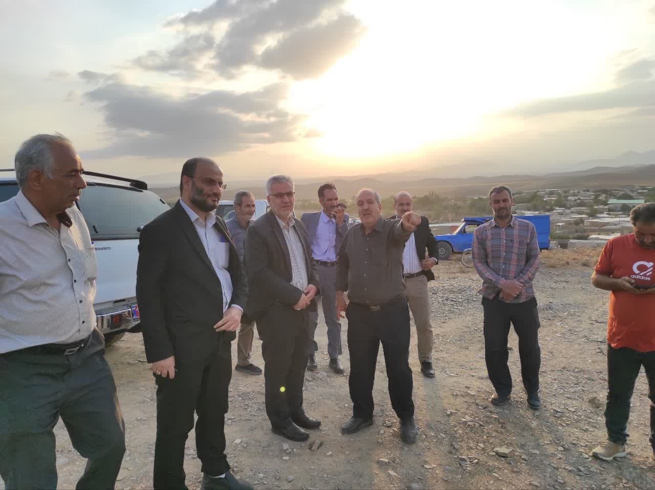 فرماندار ، نماینده و دادستان عمومی و انقلاب خمین از روستای خوراوند بازدید کردند