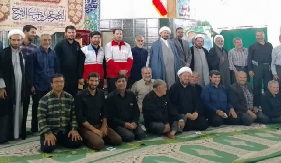 تقدیر از ائمه جمعه سابق میلاجرد به مناسبت سالروز برگزاری اولین نمازجمعه پس از انقلاب اسلامی