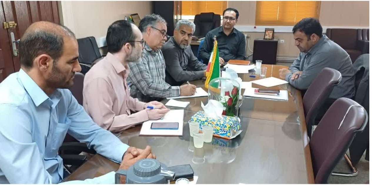 بررسی موضوعات مرتبط با قاچاق کالا در شهرستان با حضور دبیر کمیسیون قاچاق کالا و ارز استان