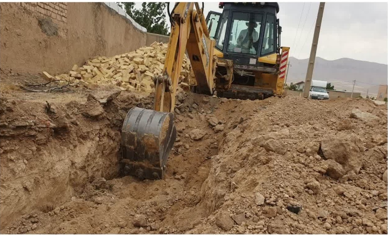 اجرای طرح بهسازی معابر روستای سمقاور