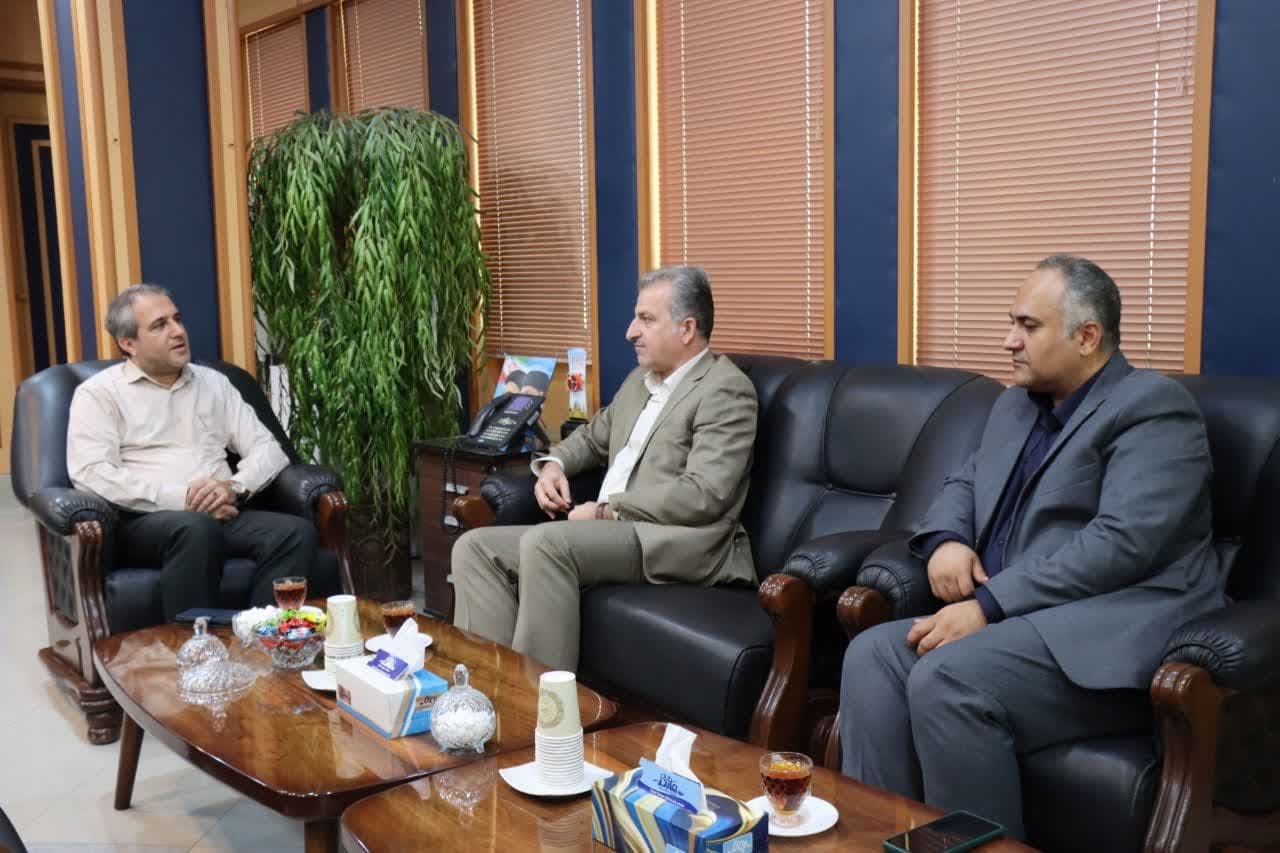 دیدار مدیرعامل پست بانک استان مرکزی با معاون استاندار و فرماندار ویژه شهرستان ساوه