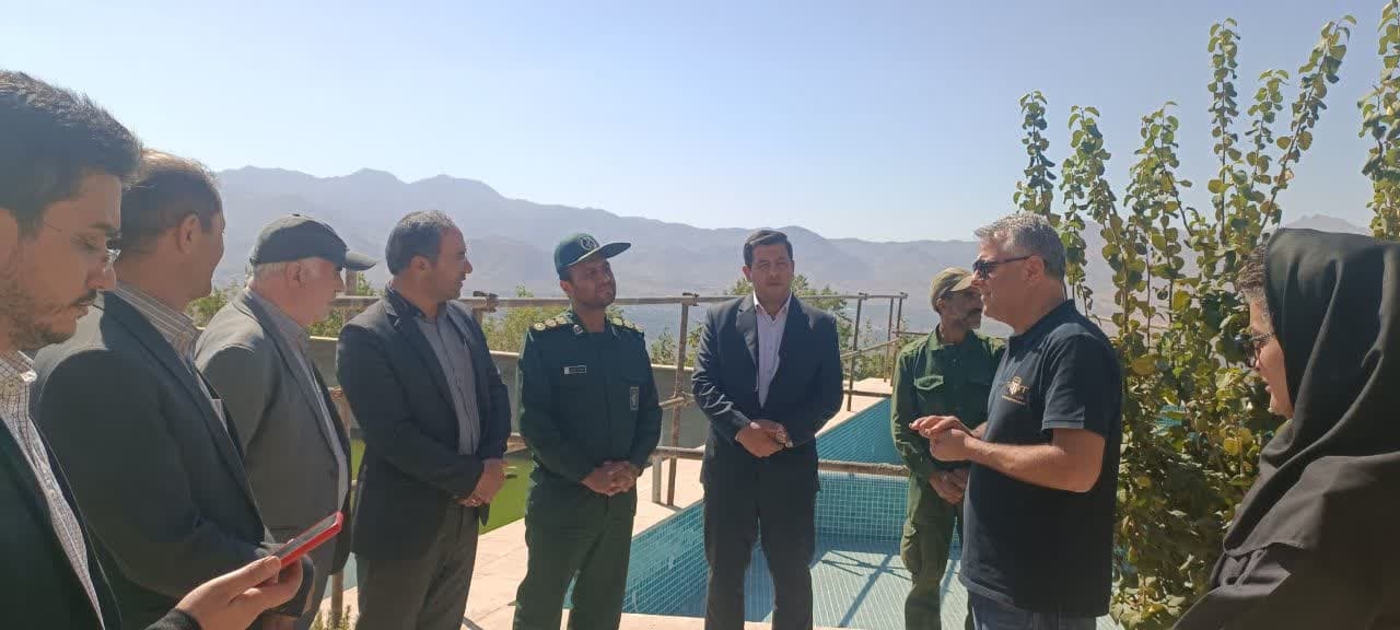 بازدید فرماندار از مزرعه گردشگری و تولیدی بام تفرش