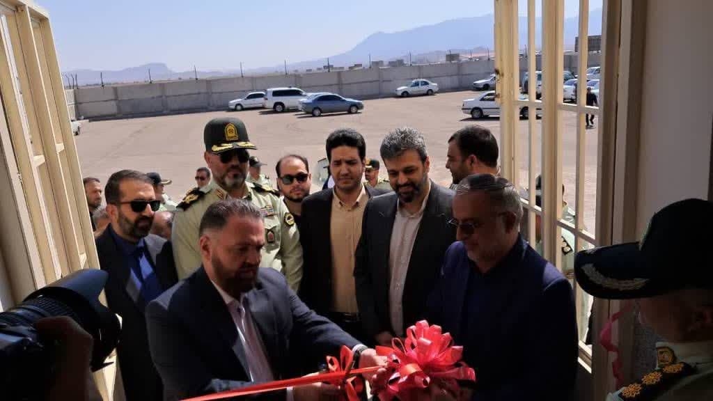 بهره برداری از سوله بار انداز ایست و بازرسی فرماندهی انتظامی شهرستان دلیجان