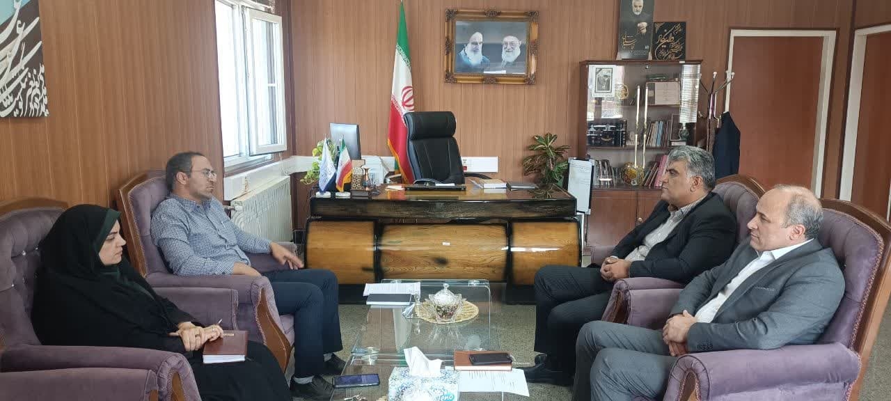 بررسی وضعیت نظارت بر بازار در نشست مدیر تعزیرات و اداره صمت با فرماندار