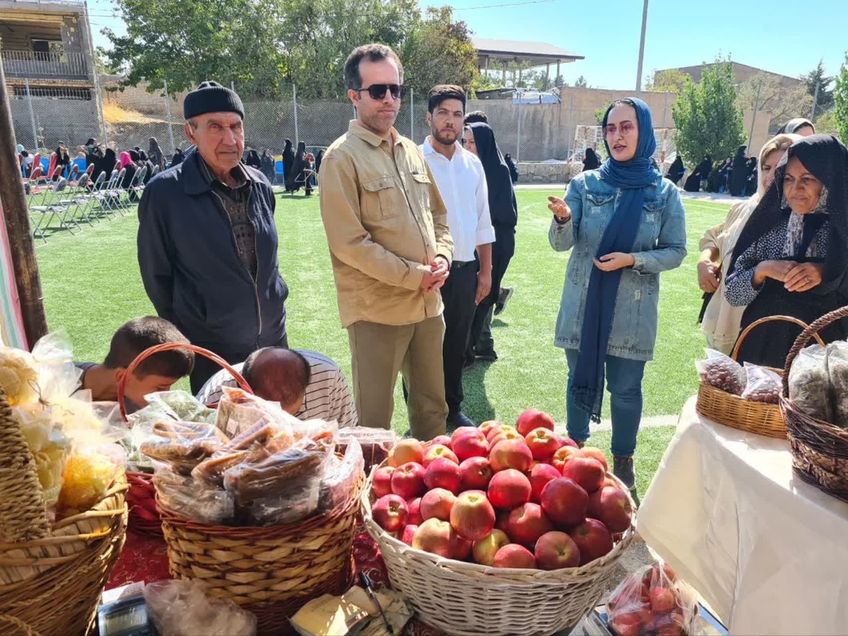 برگزاری جشنواره فرهنگی، بومی و محلی بخش نوبران شهرستان ساوه
