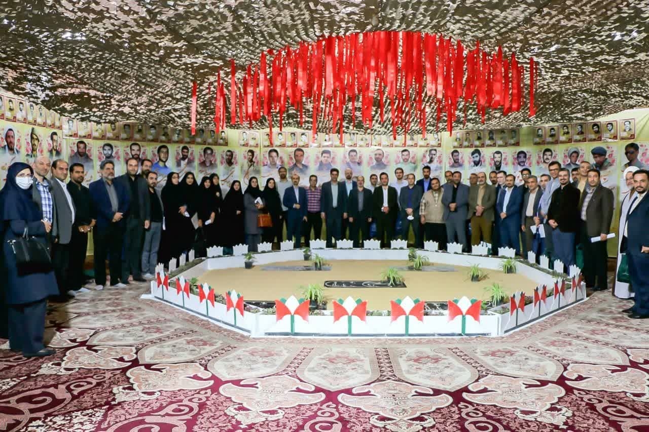 بازدید مدیران و کارشناسان روابط عمومی‌های استان مرکزی از نمایشگاه موزه عبرت