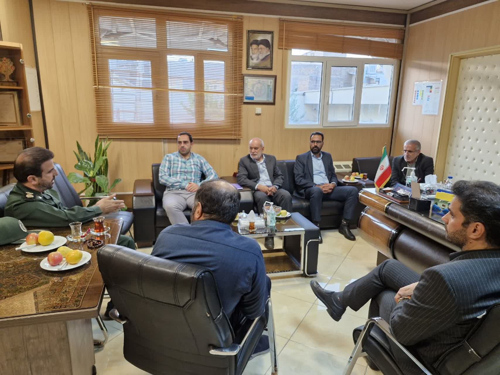 نشست پزشگ نیا مدیرکل محترم پدافند غیر عامل به اتفاق هیئت همراه و سردار شاهوردیان مشاور محترم رئیس سازمان پدافند غیر عامل کشور از بیمارستان قدس اراک.