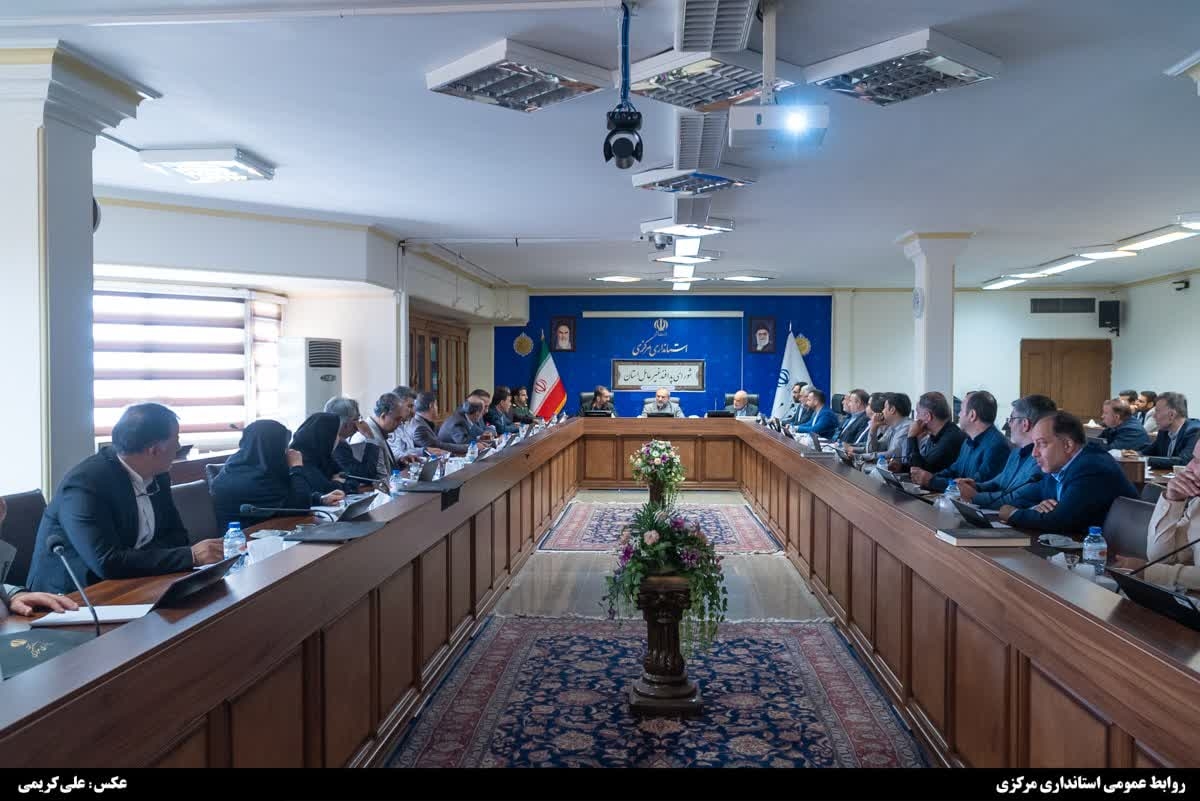 جلسه شورای پدافند غیرعامل استان مرکزی به ریاست دکتر مخلص‌الائمه با حضور سردار شاهوردیان، مشاور عالی رئیس سازمان پدافند غیرعامل کشور و جمعی از مدیران و سایر اعضا برگزار شد.