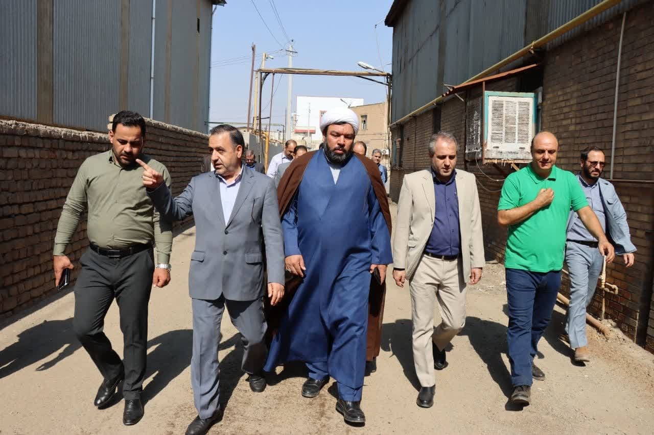 ستاد تسهیل استان از ۸ واحد تولیدی و صنعتی در شهرستان ساوه بازدید کرد.