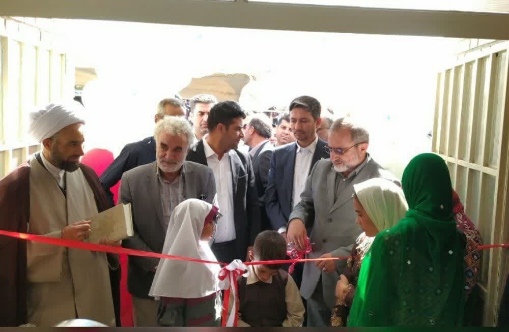 افتتاح مدرسه دانش آموزان استثنایی با حضور استاندار مرکزی