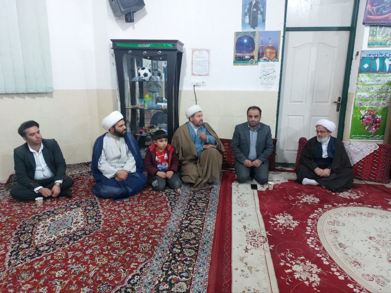 حضور در مسجد امام صادق(ع) کوی امام رضا (ع) محلات