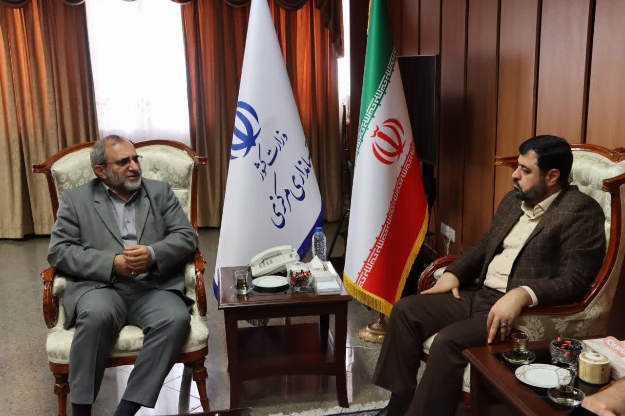 مطالبه گری، امیدآفرینی و تبیین وظیفه رسانه‌ها است/ بازگشت صنایع پیشران استان مرکزی به ریل تولید