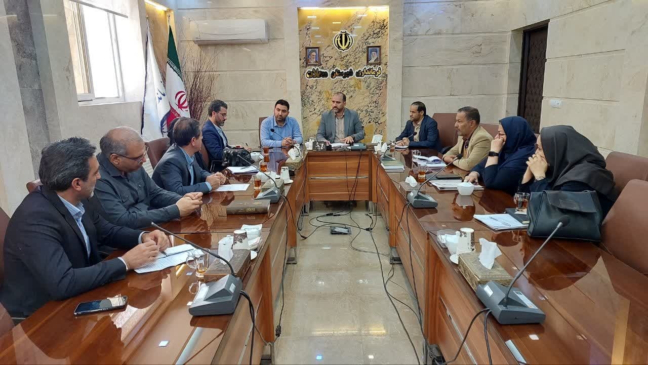 بازدید معاون اداره کل امنیتی و انتظامی به اتفاق کارشناسان اداره کل از فرماندارهای شهرستان های دلیجان و محلات در تاریخ 8/ 8 / 1403 آقای جیریایی و کارشناسان اداره کل امنیتی و انتظامی در فرماندارهای شهرستان های دلیجان و محلات حضور یافته.