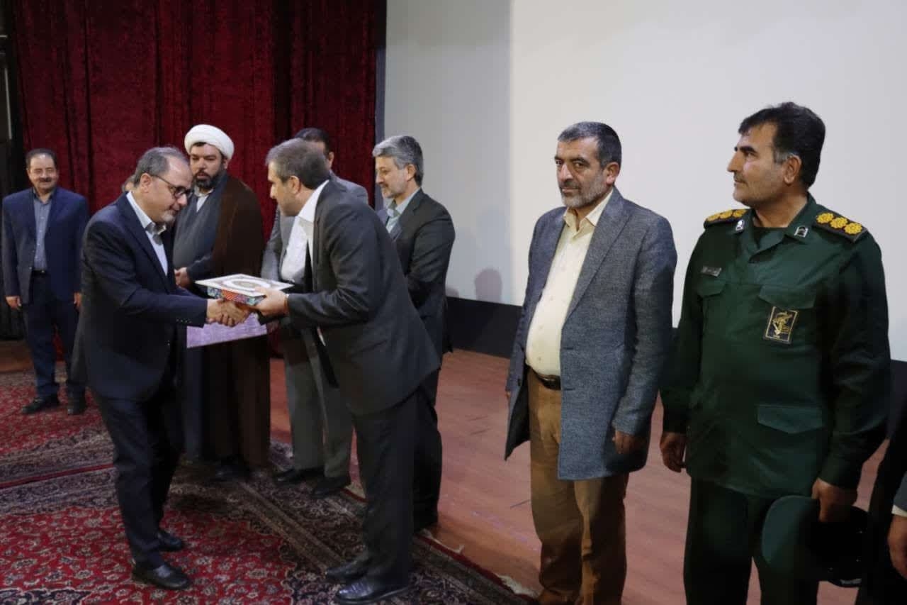 سرپرست جدید دانشکده علوم پزشکی، خدمات بهداشتی و درمانی معرفی شد.