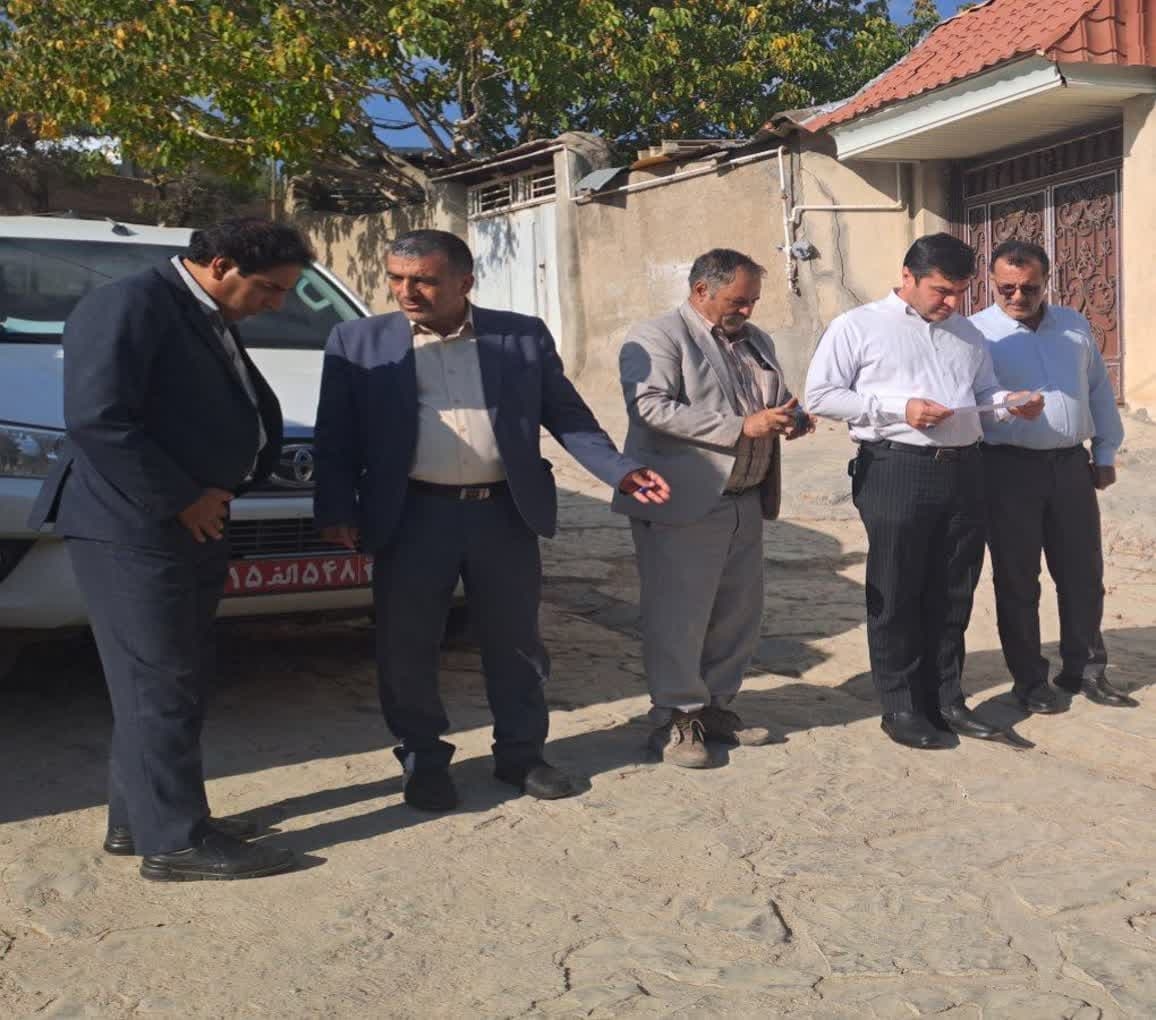 بازدید از محور های مواصلاتی سطح بخش خرقان   منتهی به روستای چهارحد.