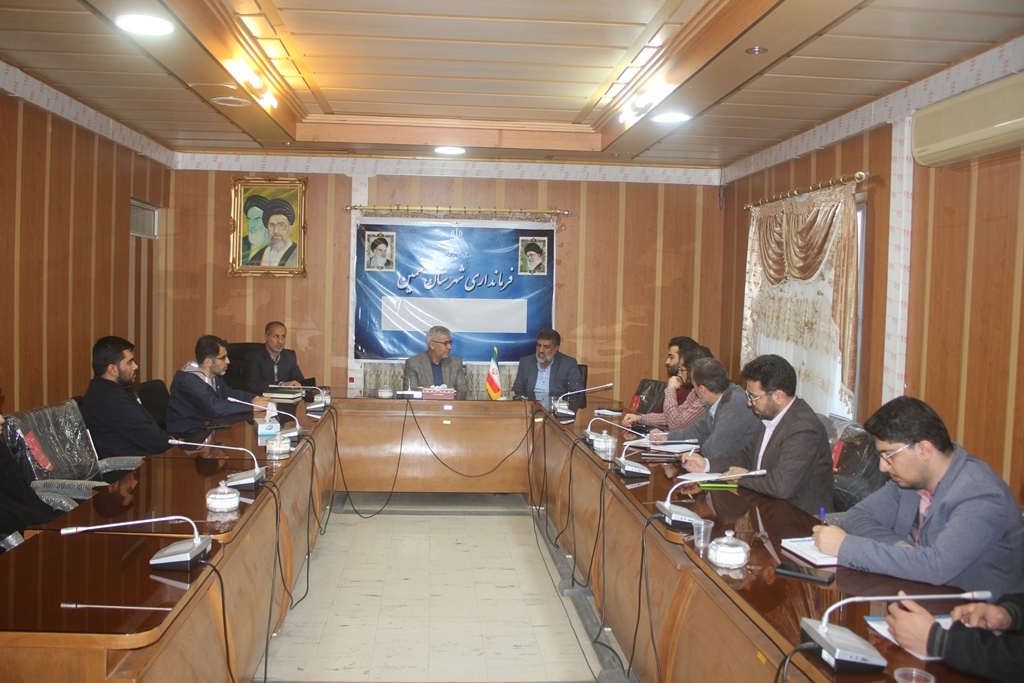 جلسه هماهنگی برگزاری اردوی جهادی پزشکی در شهرستان خمین برگزار شد