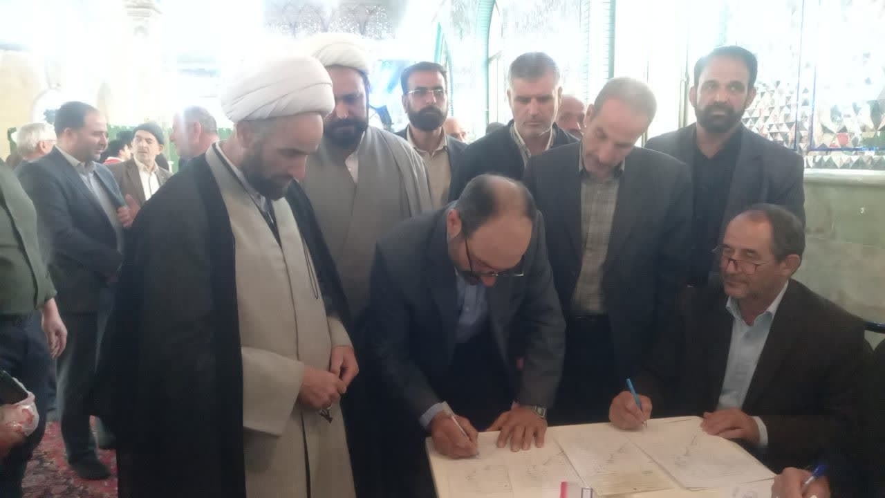 کمک میلیاردی  یک کشاورز خندابی به مردم مظلوم غزه و لبنان