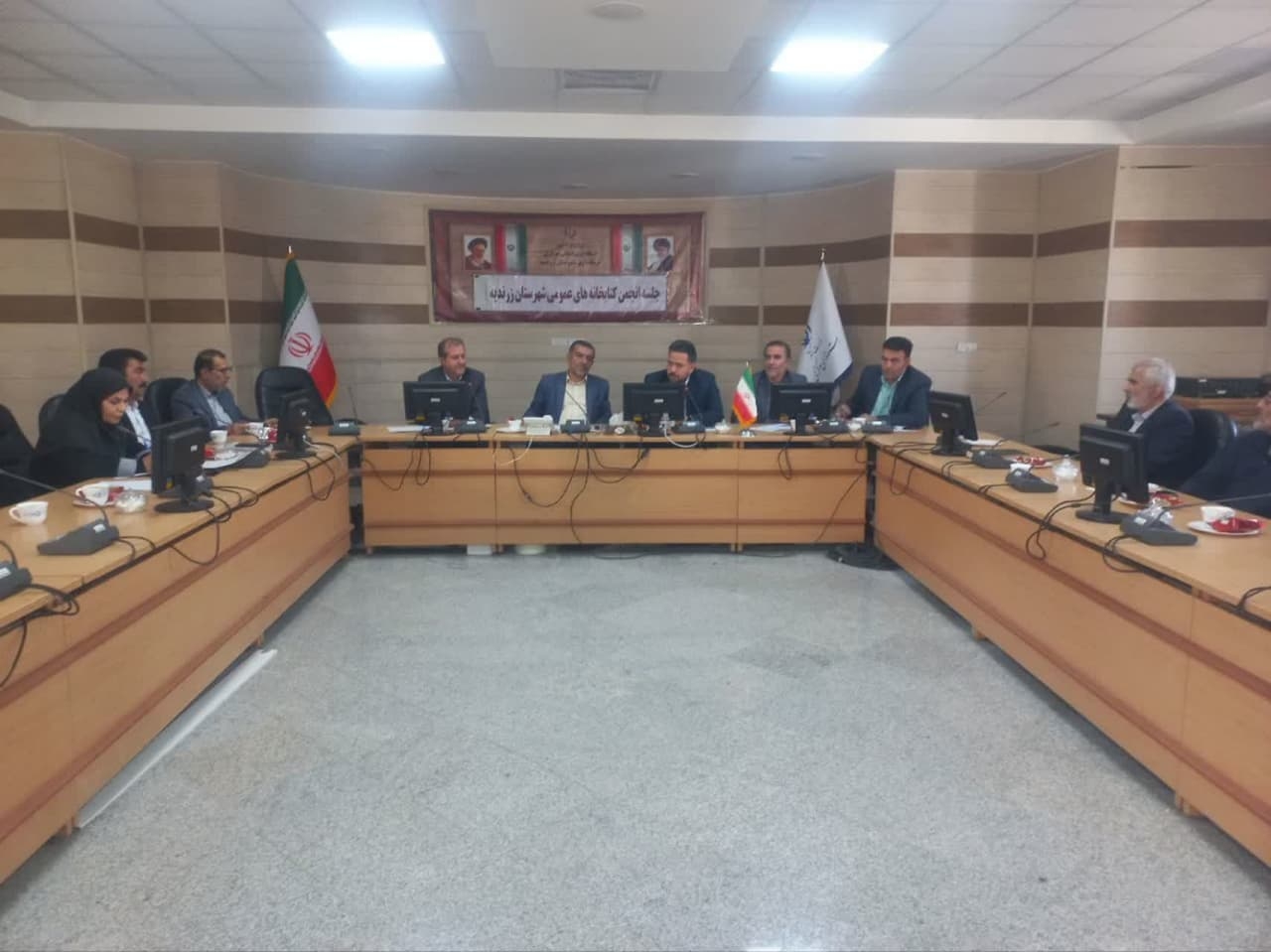 جلسه انجـــمن کتابخانه های عمومی شهرستان