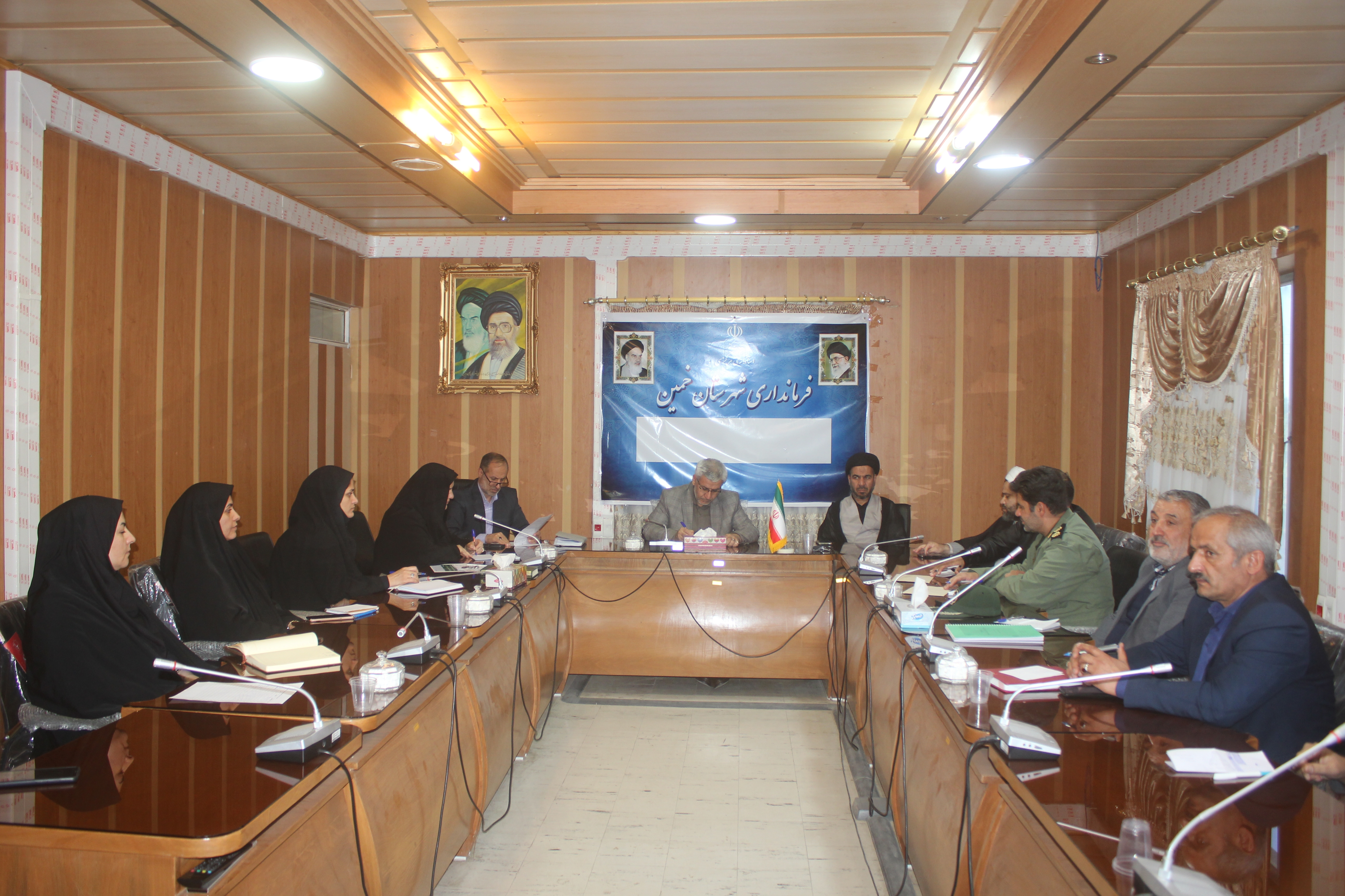 چهارمین جلسه قرارگاه عفاف و حجاب شهرستان خمین در سال 1403 برگزار شد