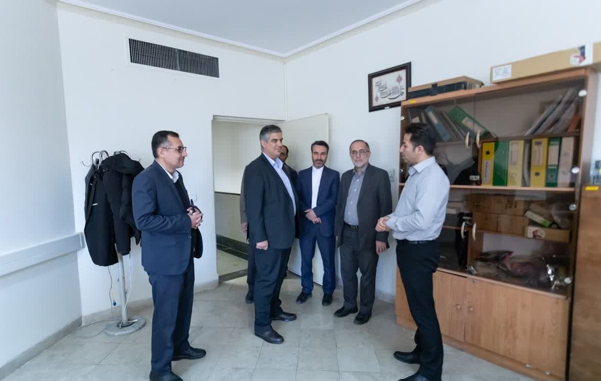 سرکشی و دیدار دکتر زندیه وکیلی با همکاران استانداری در اولین روز کاری