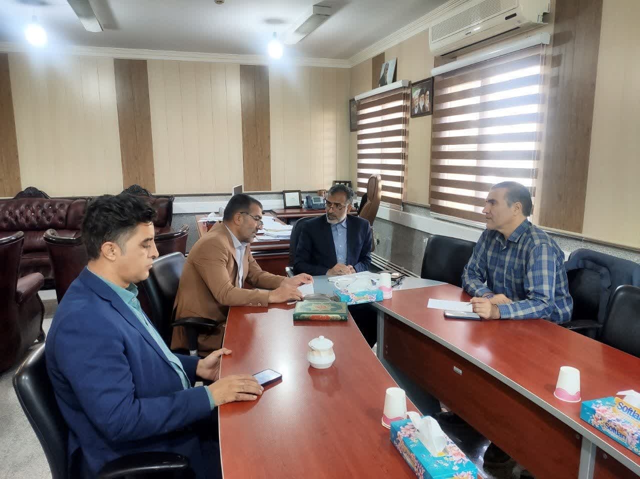 جلسه بررسی مشکلات حوزه آرد و نان بخش زاویه