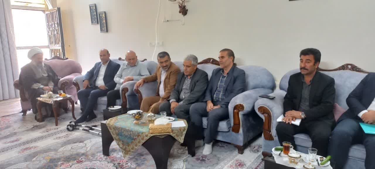 دیدار و عیادت از جانباز و رزمنده هشت سال دفاع مقدس حاج تقی تنها