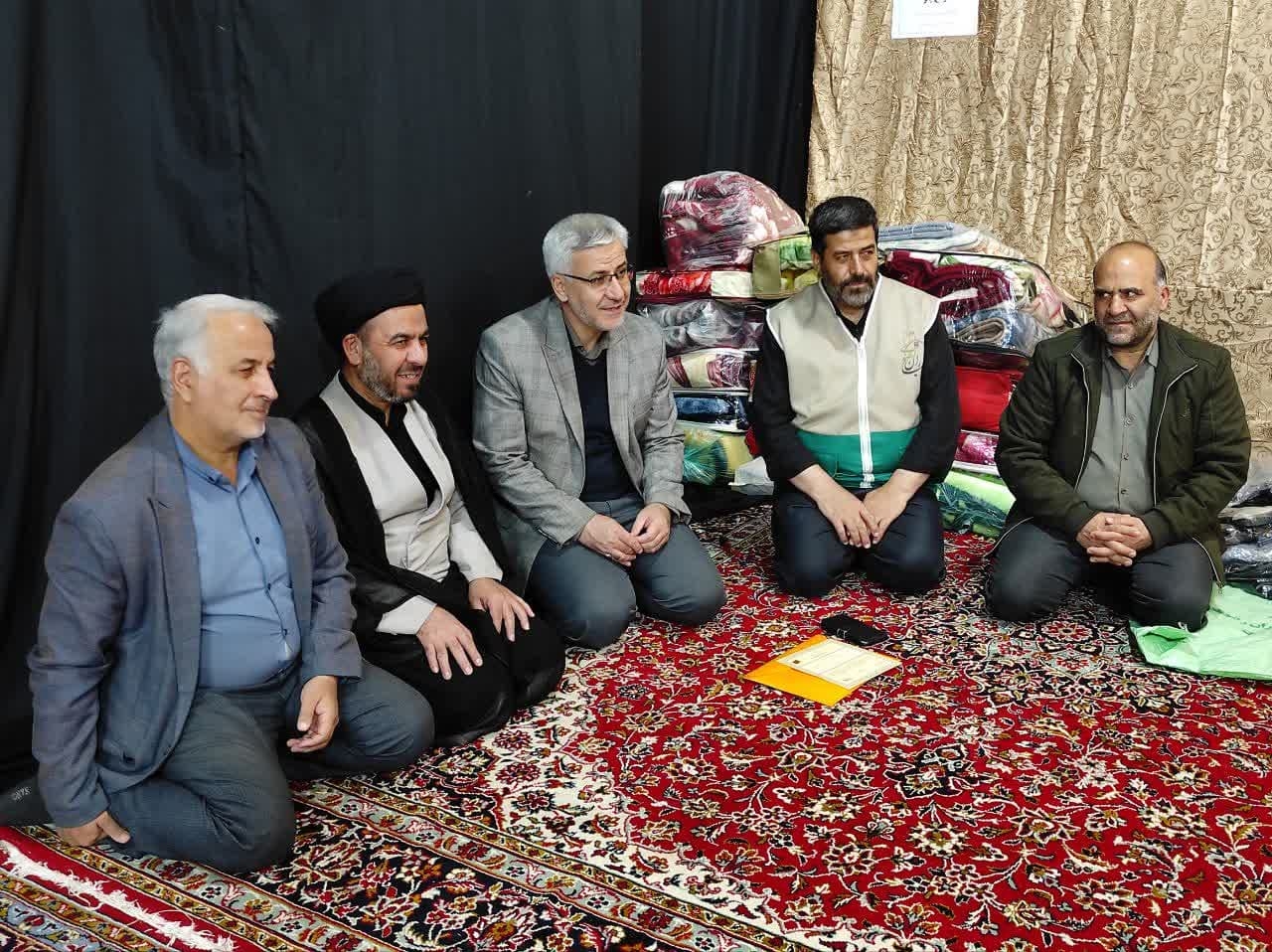 فرماندار و امام جمعه خمین از روند اجرای طرح هبه ( هدیه ای برای همدلی ) در خمین بازدید کردند