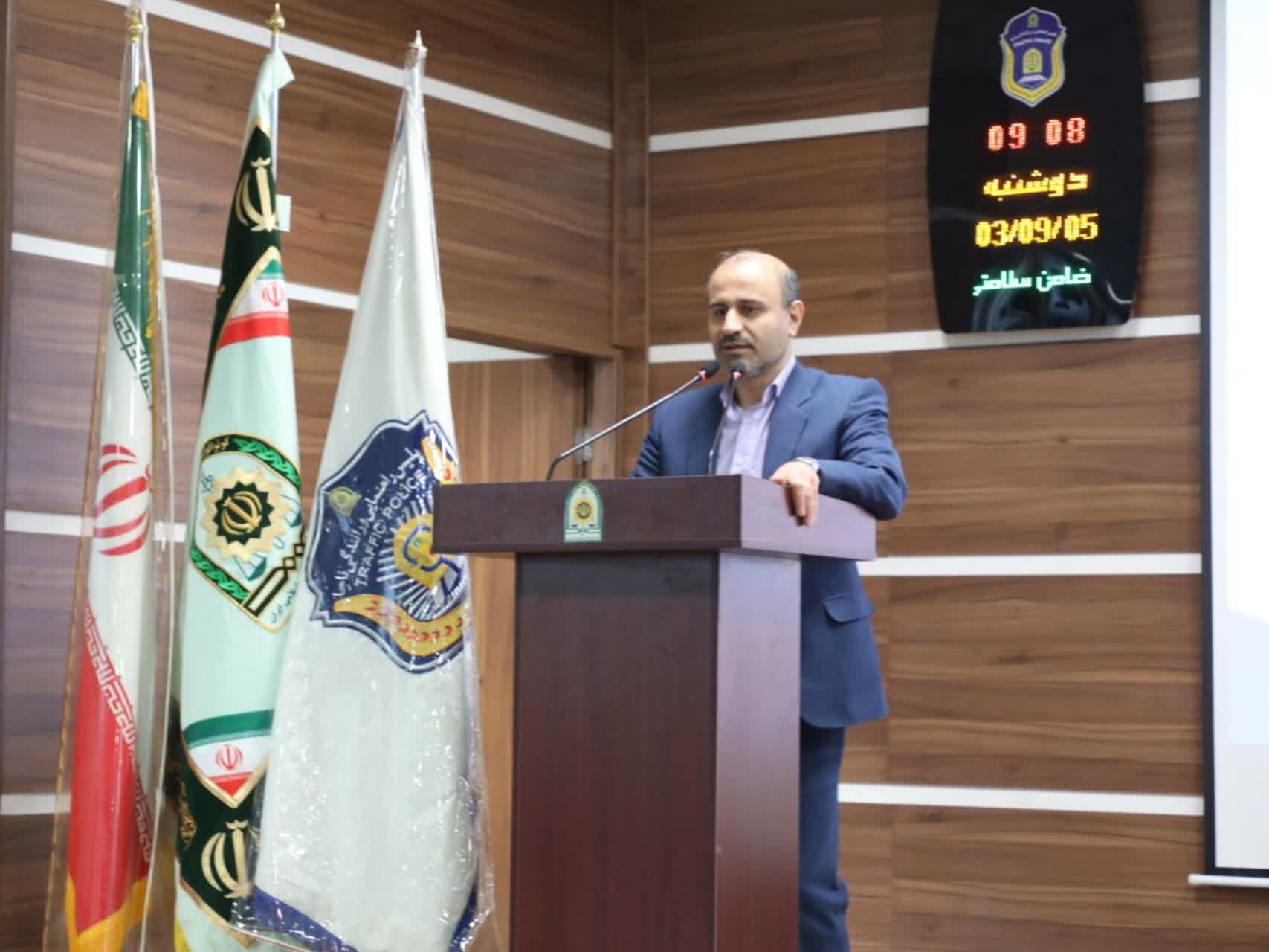 مدیر کل دفتر فنی، امور عمرانی، حمل و نقل و ترافیک استانداری مرکزی در مراسم تکریم و معارفه رؤسای سابق و جدید پلیس راهور شهر اراک حاضر شد