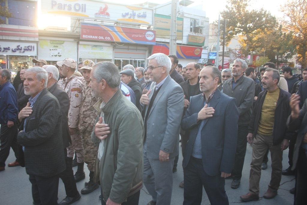 آئین تشییع شهید گمنام در شهر خمین برگزار شد