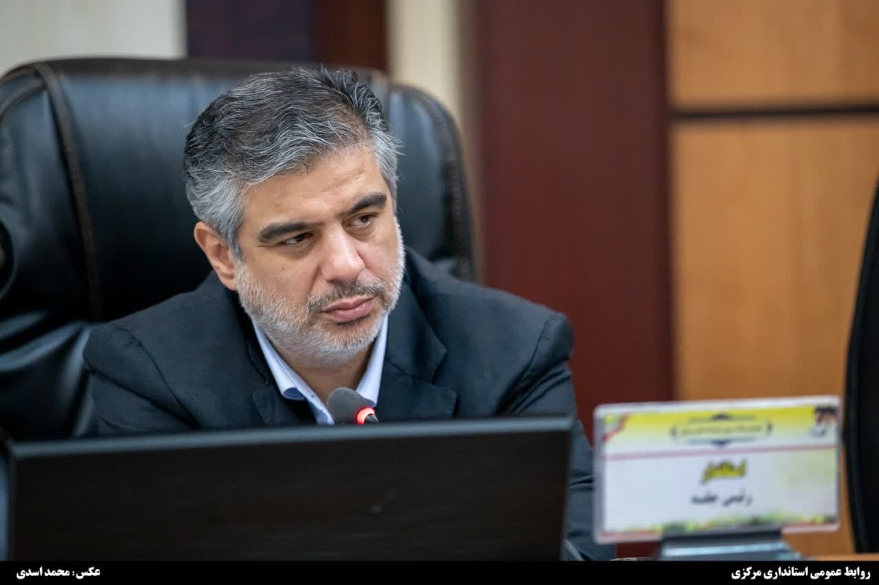 پیام تبریک استاندار مرکزی به مناسبت روز مجلس/ تقارن آغاز فعالیت دولت و مجلس نویدبخش دوره جدید توسعه است