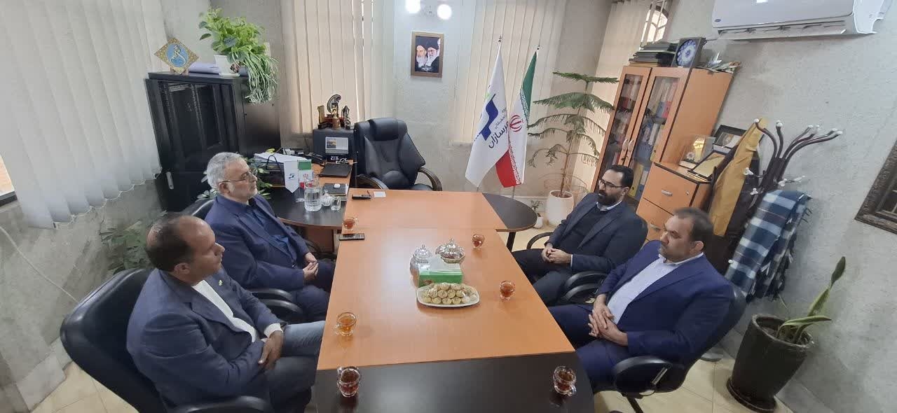 بازدید پزشگ نیا مدیرکل محترم پدافند غیر عامل به همراه هیئت و جناب آقای قاسمی فرماندارمحترم شهرستان دلیجان از شرکت پلیمر سازان دلیجان.