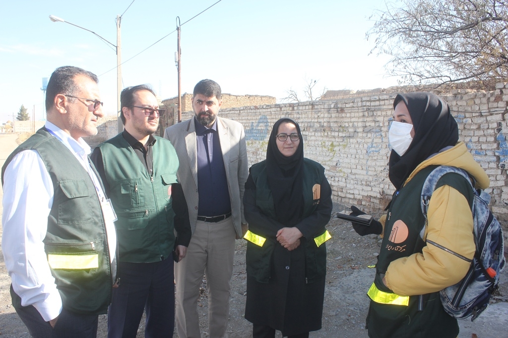 رئیس سازمان مدیریت و برنامه ریزی استان از تعدادی از روستاهای محل اجرای طرح سرشماری عمومی کشاورزی در شهرستان خمین بازدید کرد