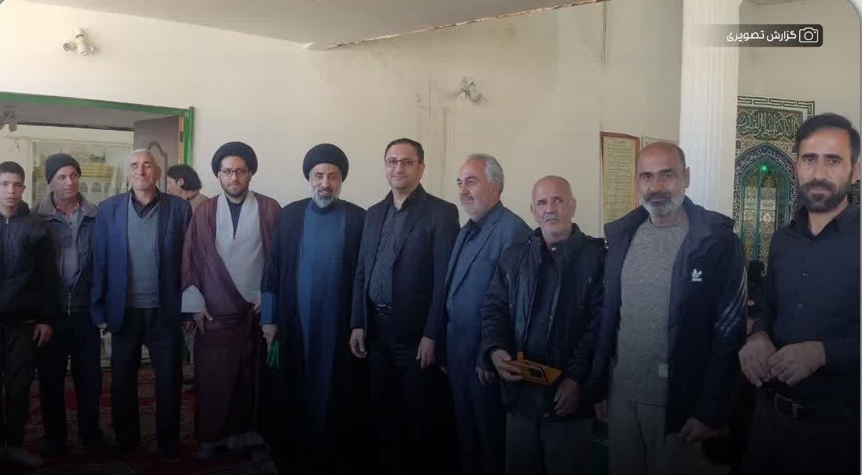 حضور فرماندار شهرستان کمیجان در جمع عزاداران فاطمی روستای چهرقان