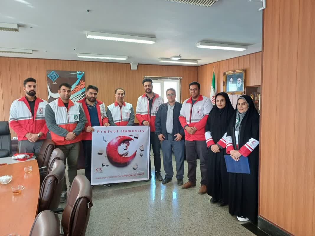 دیدار رئیس جمعیت هلال احمر شهرستان با فرماندار