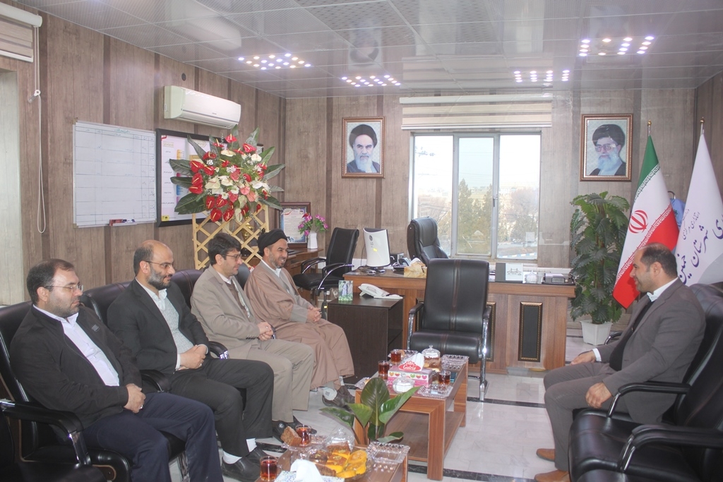 امام جمعه ، رئیس دادگستری و دادستان عمومی و انقلاب خمین با سرپرست فرمانداری خمین دیدار کردند