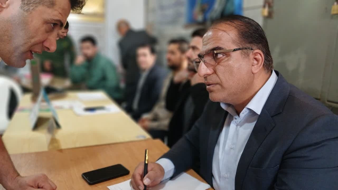 میز خدمت شهر مامونیه در هفته بسیج