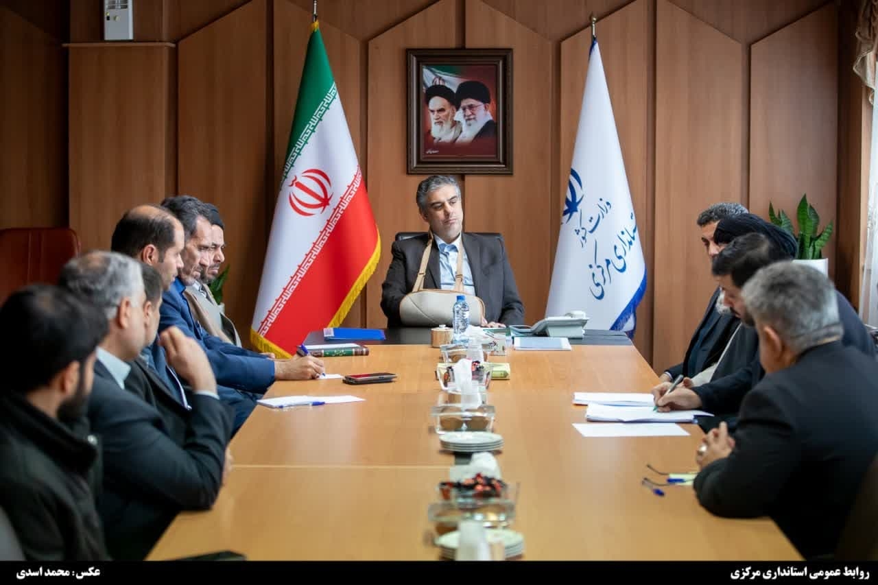 استاندار مرکزی: بیت تاریخی امام (ره) در خمین باید مرکز ثقل فرهنگی کشور باشد